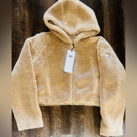 •❌SOLD❌NEW• ALO YOGA Foxy Sherpa Jacket - Picture 8 of 16